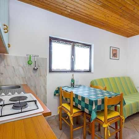 Apartments Dragica Valbandon Exterior photo